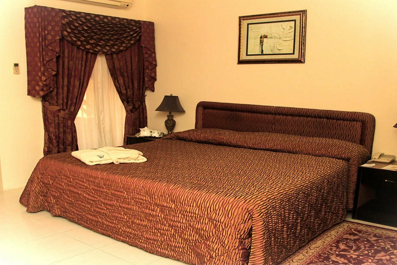 Nova Park Hotel Σάρτζα Εξωτερικό φωτογραφία